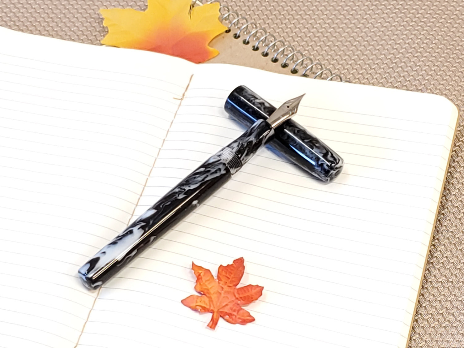 Binary - Acer Model || Bespoke Fountain Pen || JoWo 