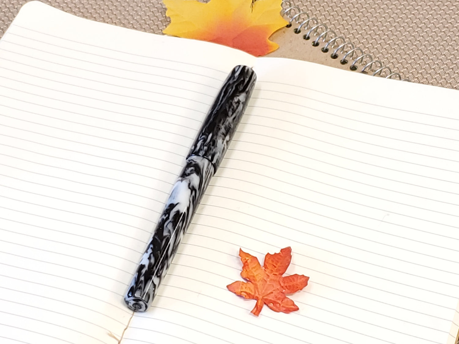 Binary - Acer Model || Bespoke Fountain Pen || JoWo 